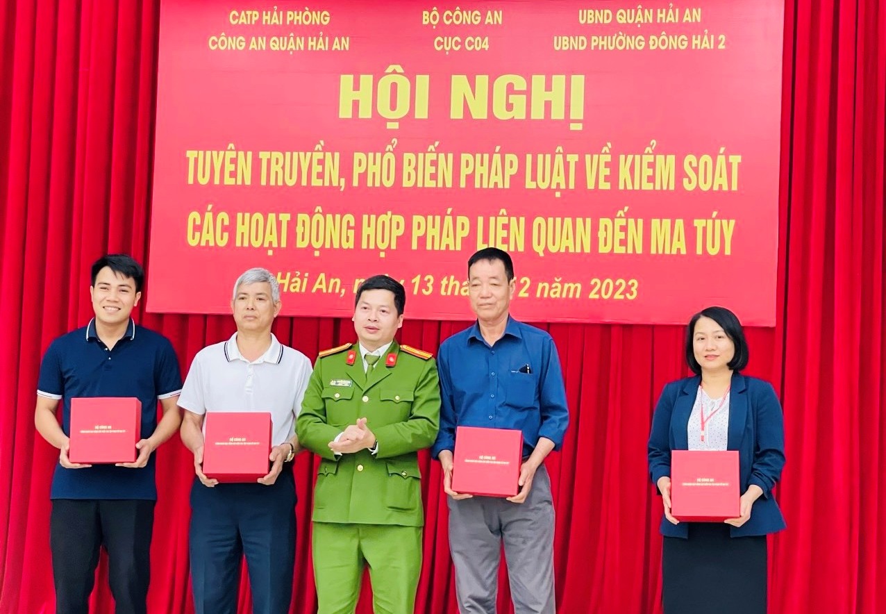 Công an quân Hải An: Tuyên truyền, phổ biến pháp luật về kiểm soát các hoạt động hợp pháp liên quan tới ma tuý